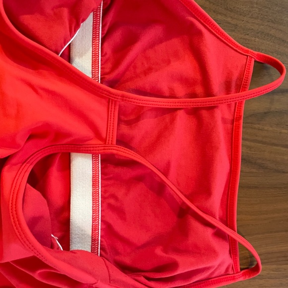 Red MEC tank top - Picture 4 of 4